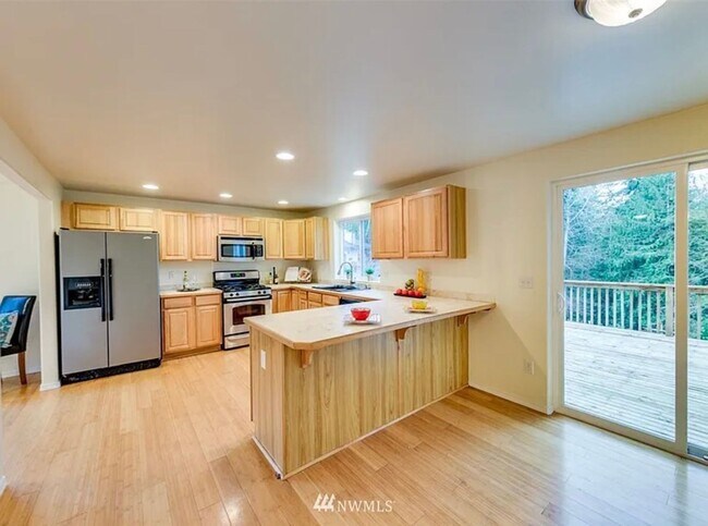 Foto del edificio - Spacious house in east bremerton