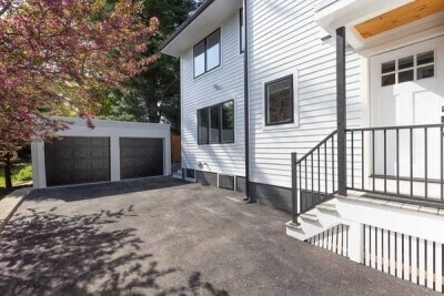 Building Photo - 12 Belmont St