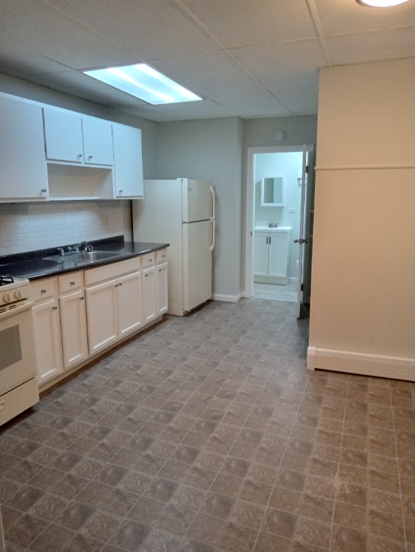 Building Photo - 1 Walnut St