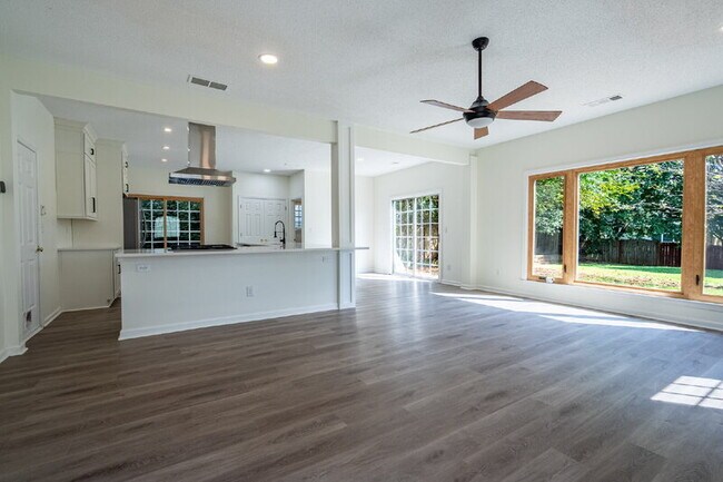 Foto del edificio - 11705 Bentham Ct