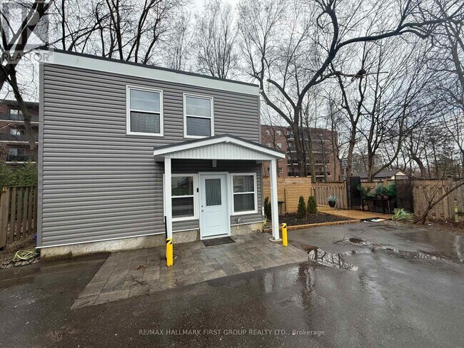 Photo du bâtiment - 33 Lincoln St