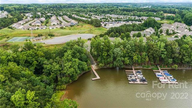 Foto del edificio - 8200 Merryvale Ln