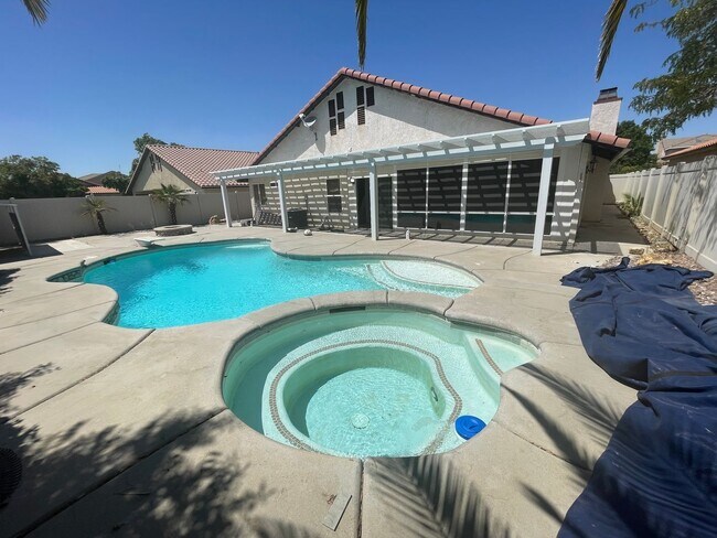 Building Photo - Eagle Ranch - Ventana Home, 4 Bedrooms 2 B...
