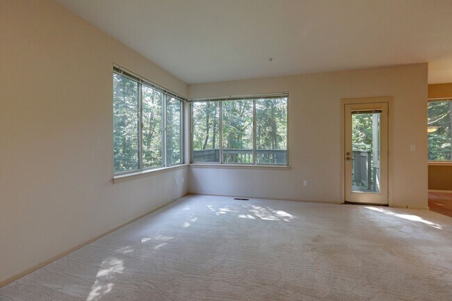 Foto del edificio - Gorgeous 3BR 2.5BA Issaquah Town Home Avai...