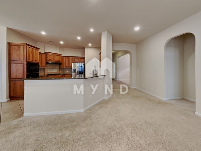 Building Photo - 5107 Sendero Springs Dr