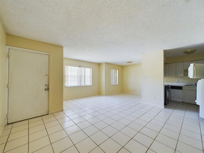Foto del edificio - 2121 S San Gully Rd