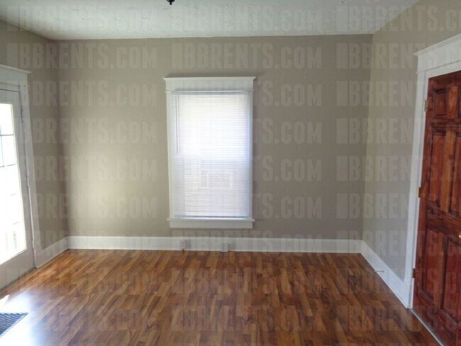 Foto del edificio - 1022 Auburn St 2BR/1BA (Middletown)