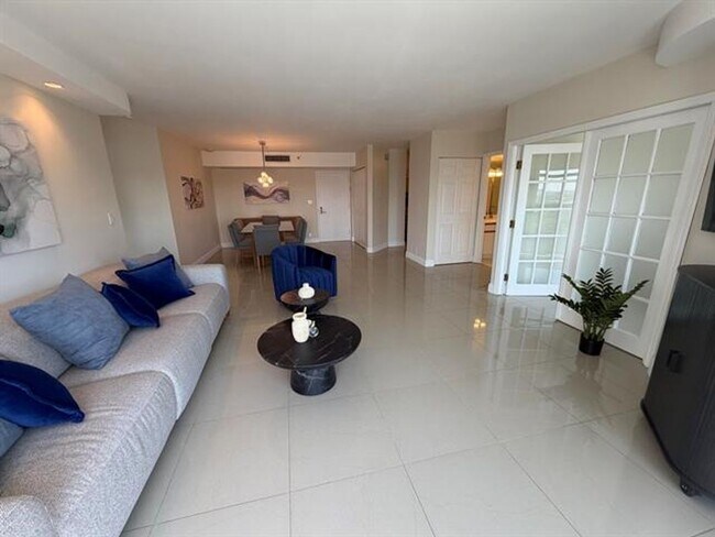 Foto del edificio - 3530 Mystic Pointe Dr