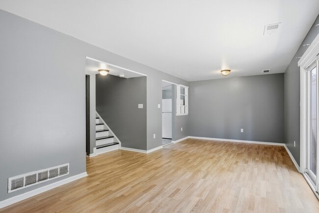 Building Photo - 272 Ternwing Dr