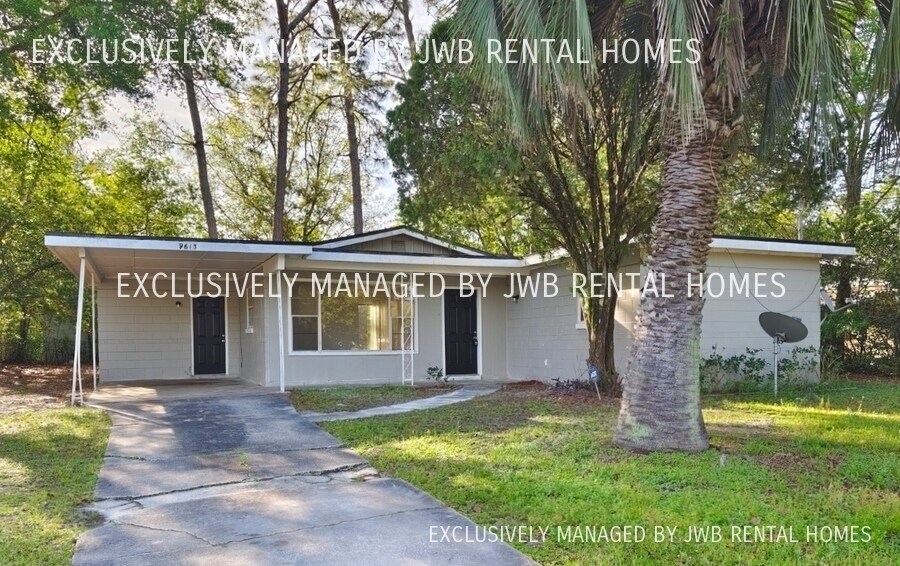 Foto principal - 9613 Priory Ave
