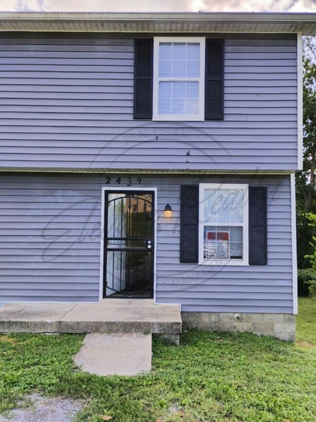 Two Bedroom Townhouse in North Nashville! - Two Bedroom Townhouse in North Nashville!