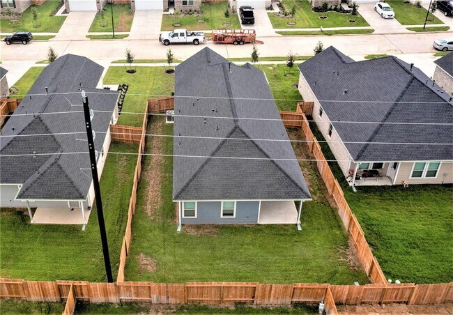 Building Photo - 31227 Conover Dr