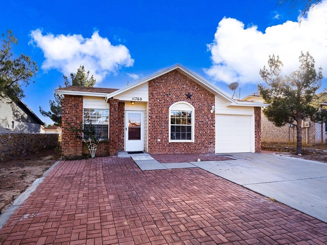 11760 Charter Park Ave, El Paso, TX 79936 House Rental in El Paso, TX