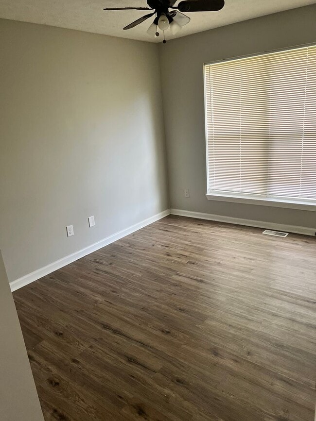 Foto del edificio - Newly Renovated 3 Bedroom Ranch