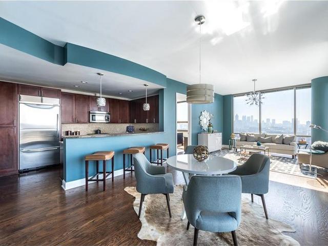 Living/Dining - 270 17th St NW