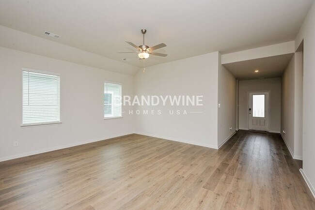 Building Photo - 9521 Teton Vis Dr
