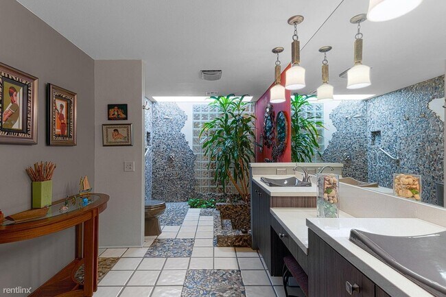 Foto del edificio - 2 br, 2 bath House - 1368 Primavera Dr E