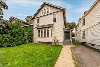 Building Photo - 688 Myrtle Ave