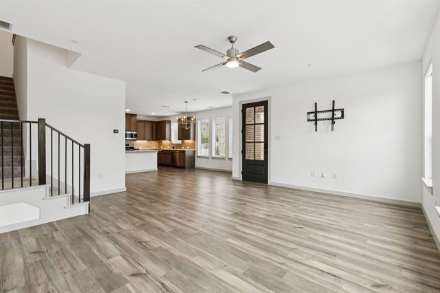 Foto del edificio - 4893 Ellie Ln