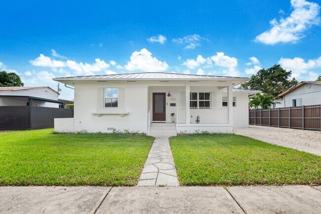 Foto del edificio - 6356 SW 14th St