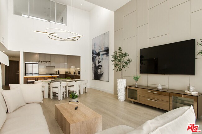 Foto del edificio - 10630 Wilkins Ave