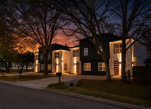 Building Photo - 8805 Parkway Dr