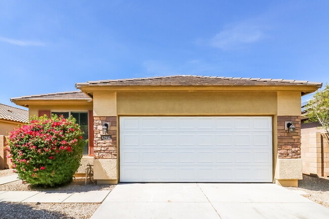 Building Photo - 17932 W Vogel Ave