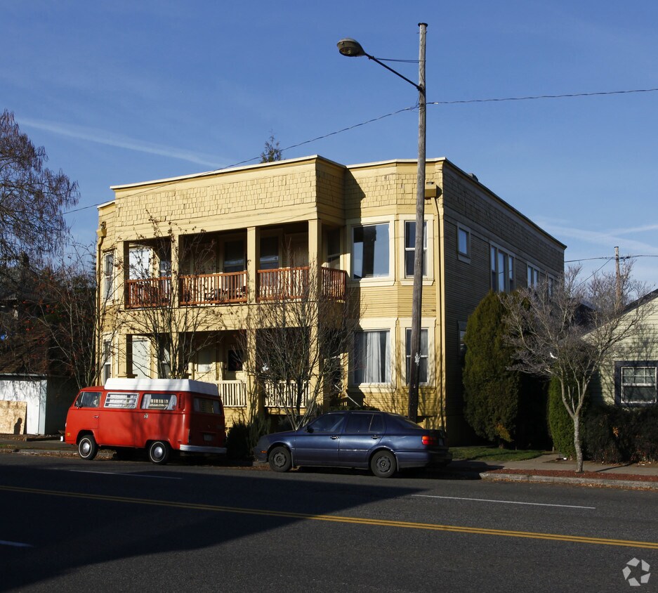Foto del edificio - 2423-2429 E Burnside St
