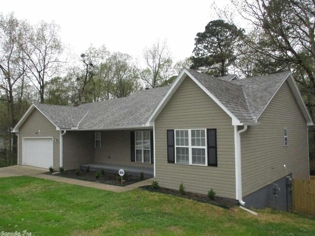 Building Photo - 2104 Cherry Crossing