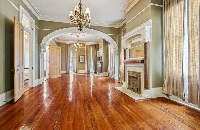 Foto del edificio - 2343 Constance St