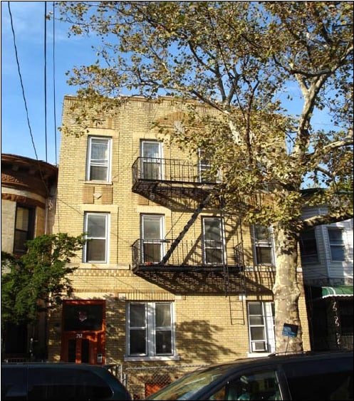 Primary Photo - 212 E 34th St