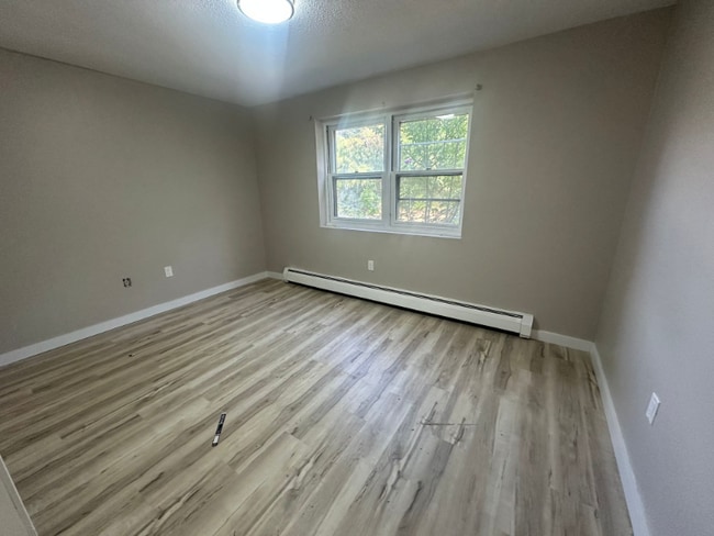 Building Photo - 23 Fieldside Dr