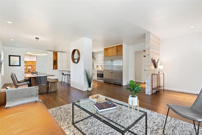 Foto del edificio - 2202 Montclaire St