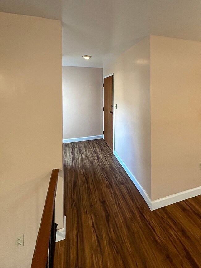 Foto del edificio - two bedroom two bath condo in Robinson Township!