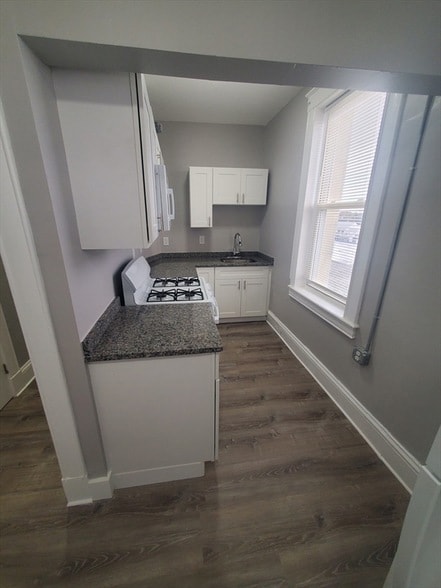 Building Photo - 738 Washington St