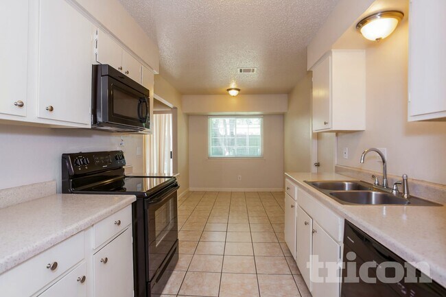 Foto del edificio - 22510 Leedstown Ln