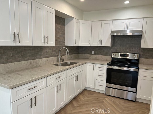 Building Photo - 12314 Breezewood Dr