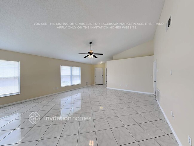 Building Photo - 129 Rollins Dr