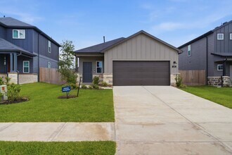 Building Photo - 610 Amber Fls Dr
