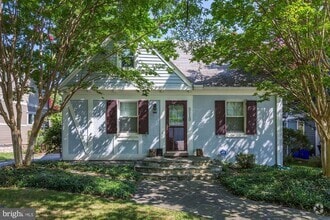 Building Photo - 5119 Manning Dr