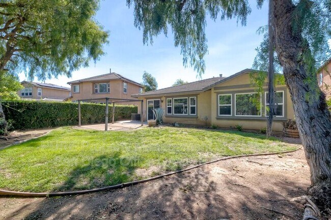 Foto del edificio - 584 Chandler Ct