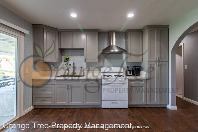 Foto del edificio - 3 br, 2 bath House - 1434 N. Colorado Ave.