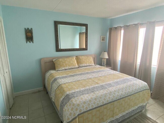 Foto del edificio - 222 Carolina Beach Ave N