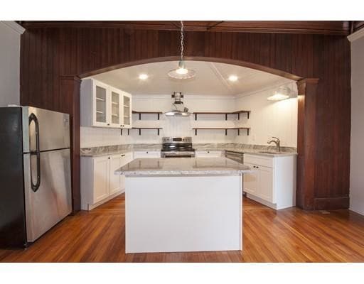 Building Photo - 49 Soule Ave