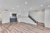 Foto principal - 405 Pioneer Dr