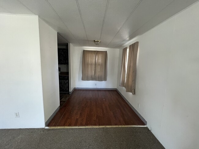Building Photo - 311 S Lake St