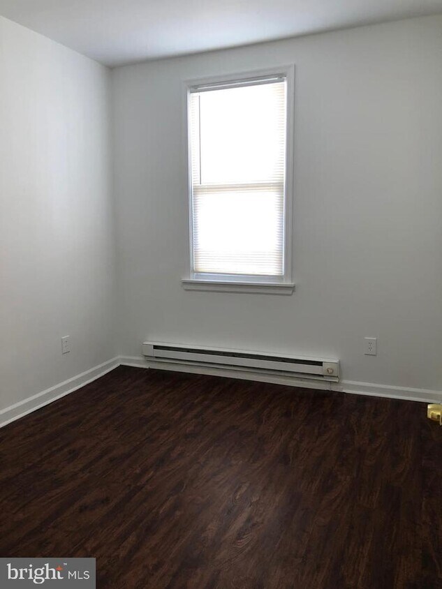 Building Photo - 3434 H St