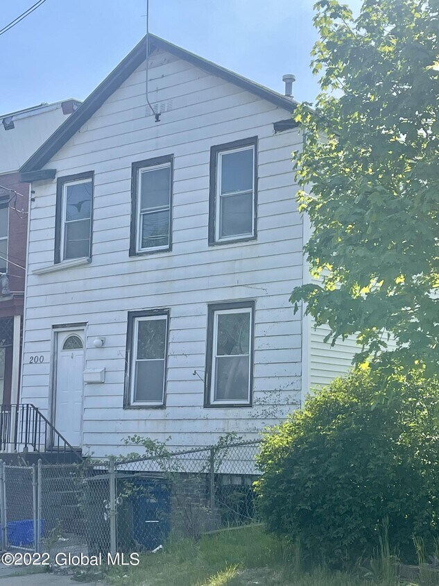 200 Mohawk St Unit 2, Cohoes, NY 12047 Room for Rent in Cohoes, NY