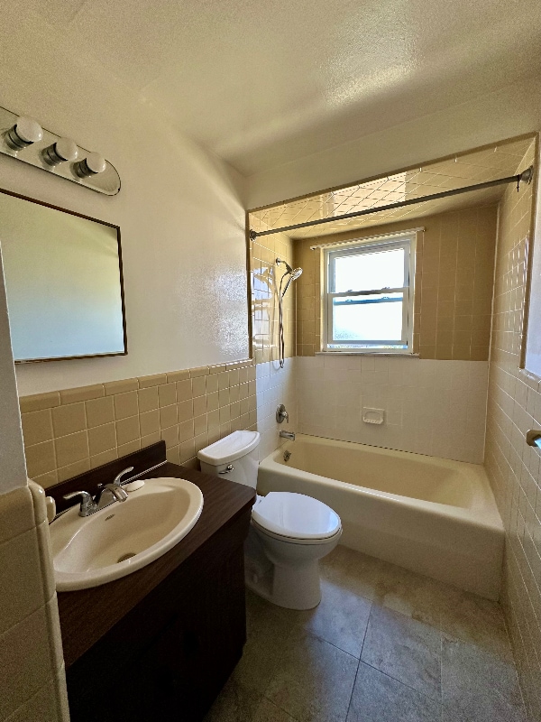 Foto del edificio - 973 Ellis Pkwy