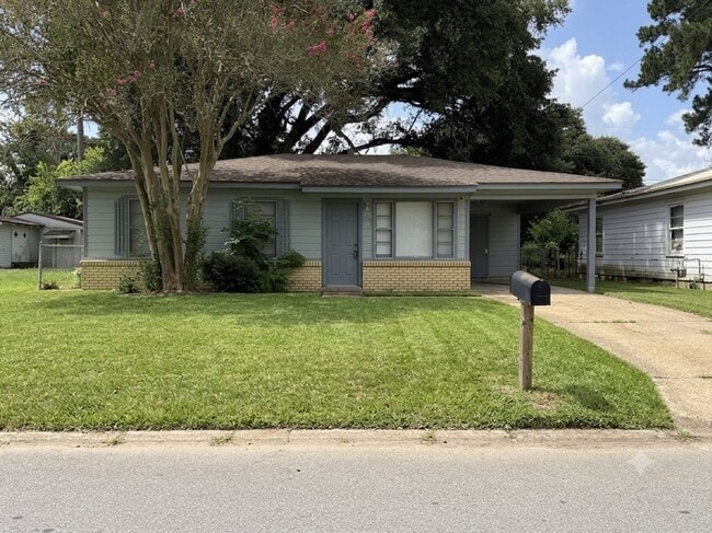 Building Photo - 126 Sherwood Dr
